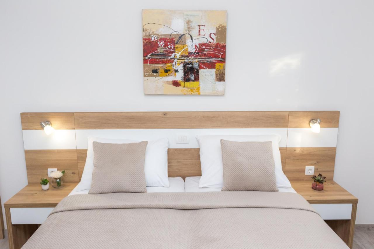 Apartmani Villa Paulo Starigrad Paklenica Eksteriør bilde