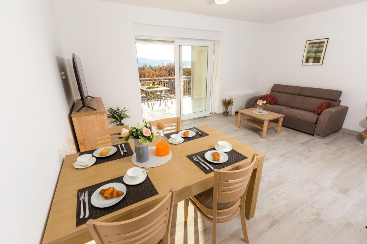 Apartmani Villa Paulo Starigrad Paklenica Eksteriør bilde