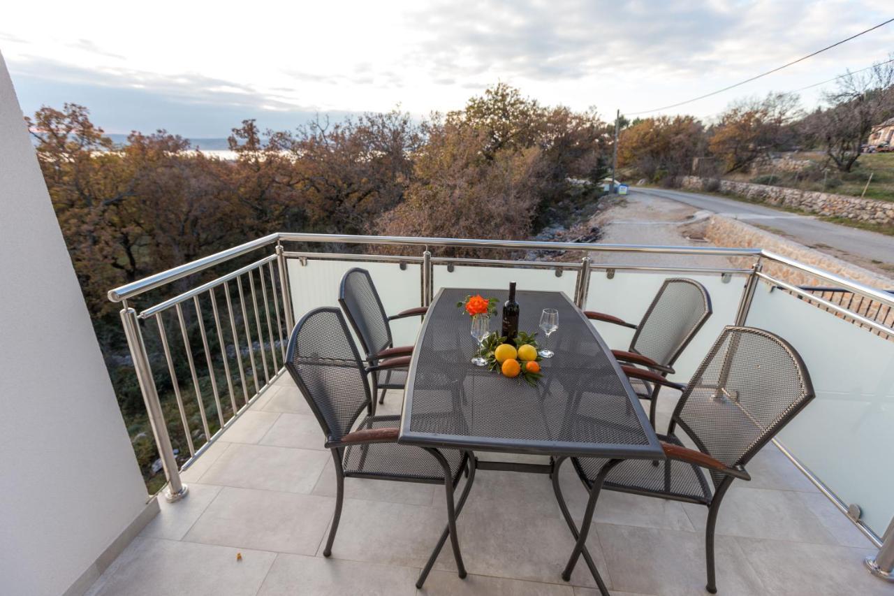 Apartmani Villa Paulo Starigrad Paklenica Eksteriør bilde