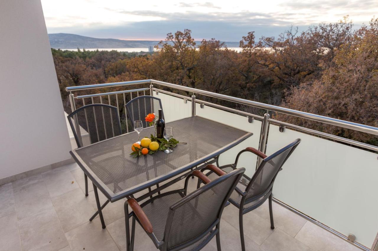 Apartmani Villa Paulo Starigrad Paklenica Eksteriør bilde