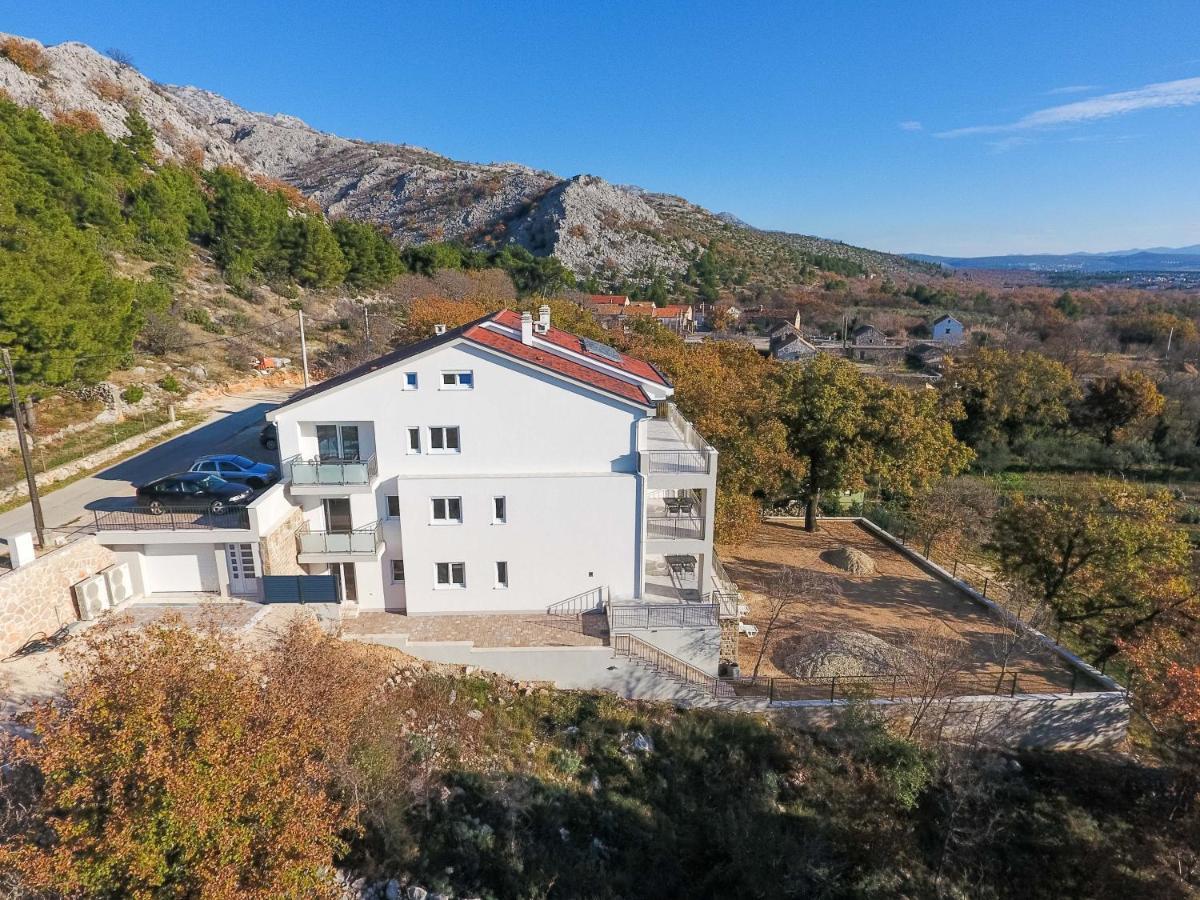 Apartmani Villa Paulo Starigrad Paklenica Eksteriør bilde